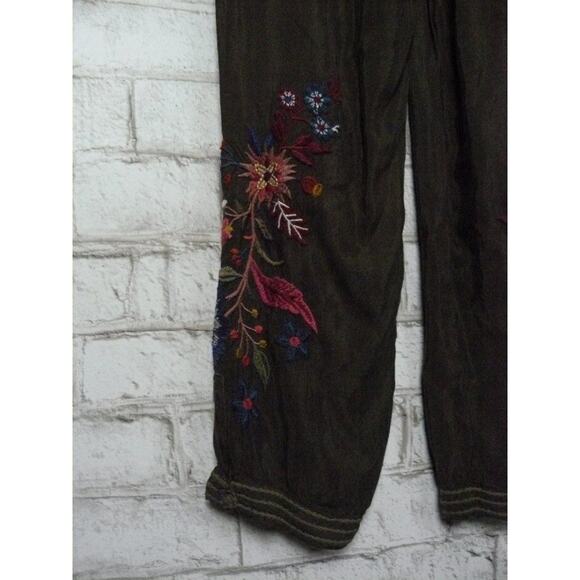 $220 Johnny Was Olive Green Embroidered Margo Satin Jogger Pants Small NEW - Picture 8 of 10